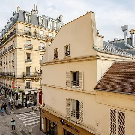 Lovely Montmartre - View Sacré Coeur *